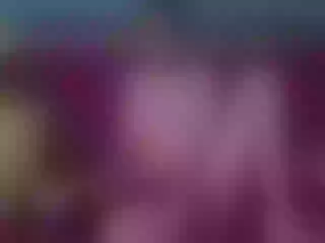 Live sex webcam photo for SophiestiqueM #262271740