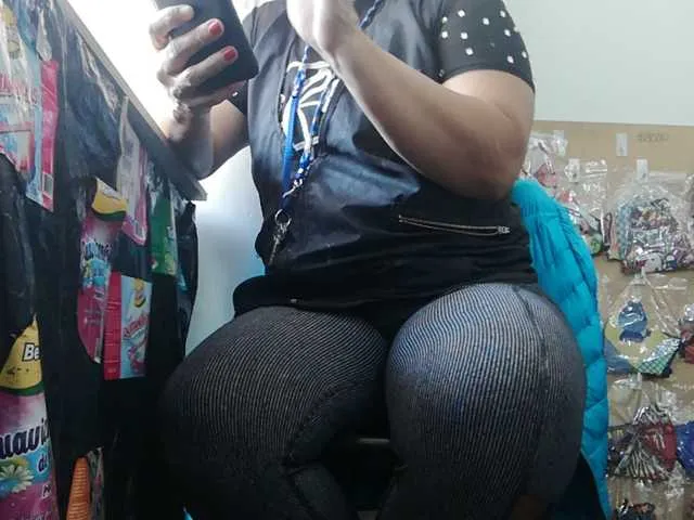 Live sex webcam photo for latinaamorosa #241110119