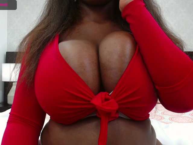 Live sex webcam photo for GracieSmall #241194178