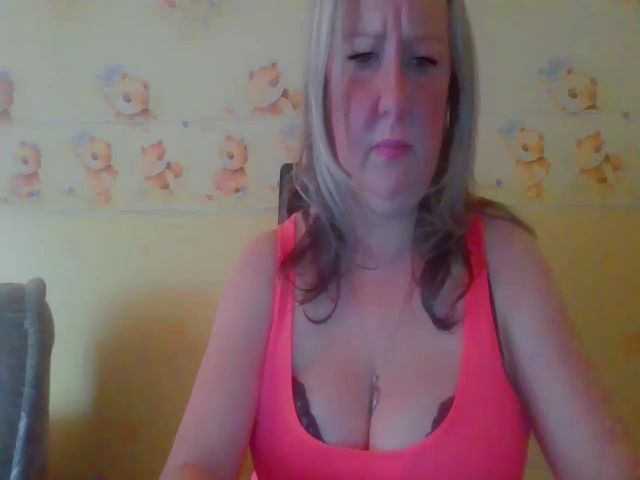 Live sex webcam photo for Christine31 #264185679