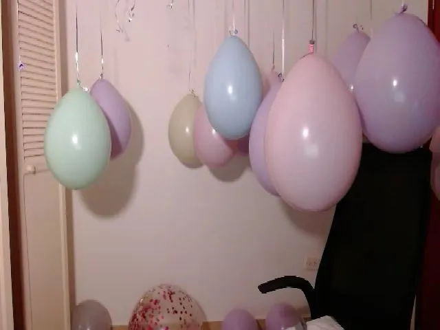 Live sex webcam photo for Cupcake_dream #257630558