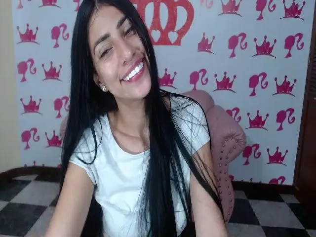Live sex webcam photo for Naughtty_Doll #260776123