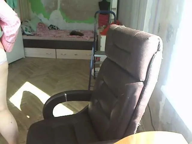 Live sex webcam photo for HotAlexa #241368785