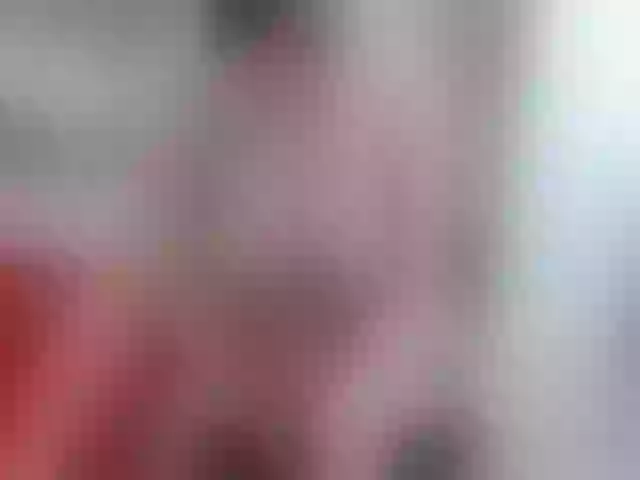 Live sex webcam photo for JullieMilf #258167350