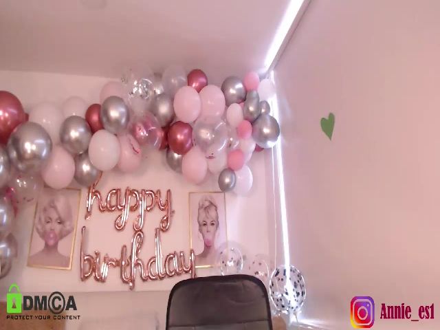 Live sex webcam photo for Annie_es #255343097