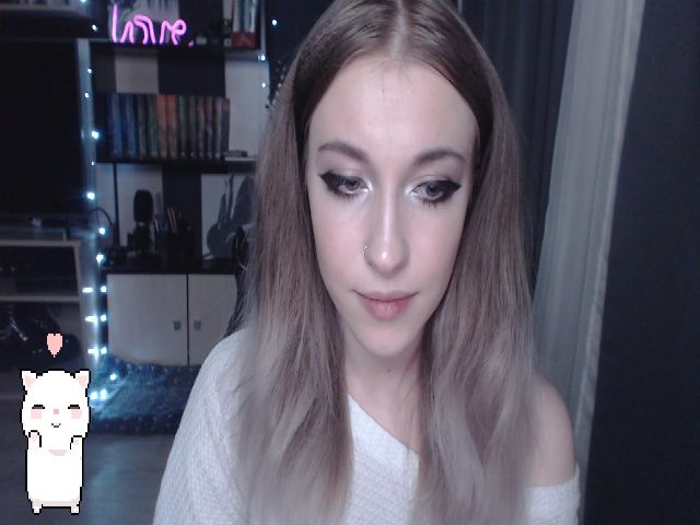 Live sex webcam photo for Your_Ellie #262066942
