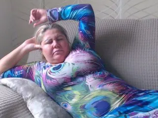 Live sex webcam photo for come2mom #240724844