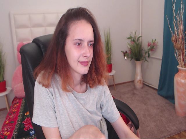 Live sex webcam photo for IrisNichols #257227372