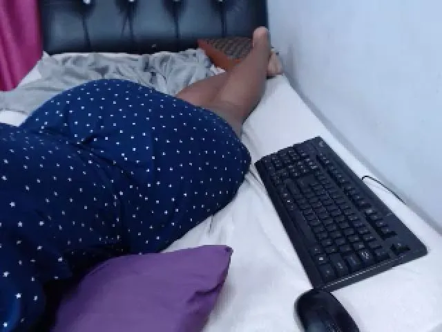 Live sex webcam photo for VioletcageZA #259618440