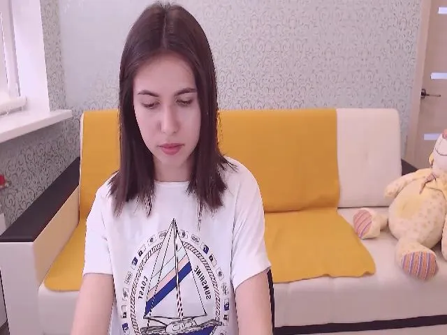 Live sex webcam photo for YourrAngell #252769563