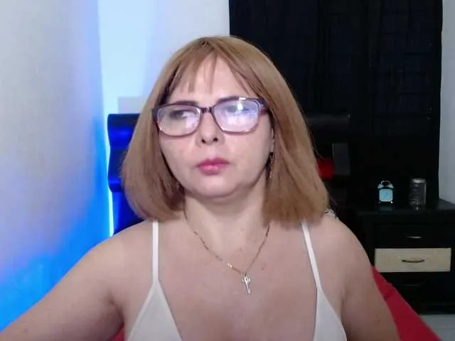 Live sex webcam photo for karinamasmi #241784465
