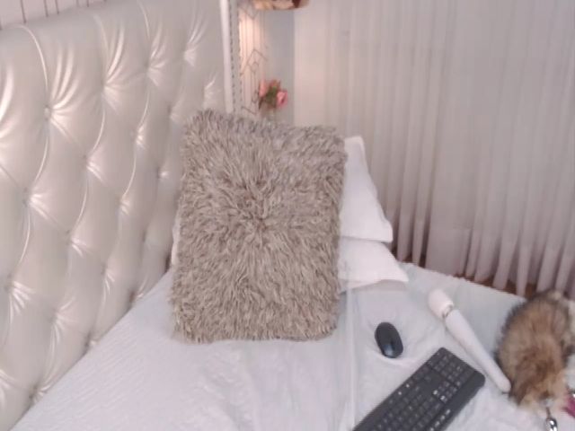 Live sex webcam photo for Rouse_bennett #254750961