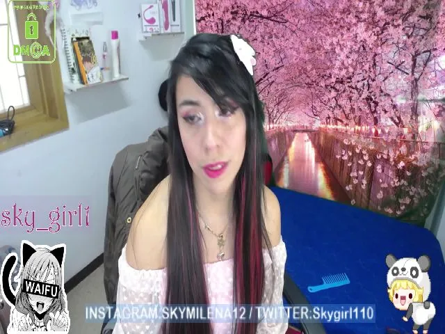 Live sex webcam photo for Sky_girl1 #257598656