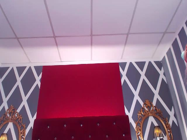 Live sex webcam photo for AnabelLori #255672890