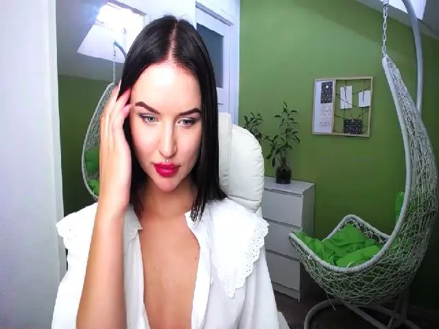 Live sex webcam photo for JenniferMoris #253443136