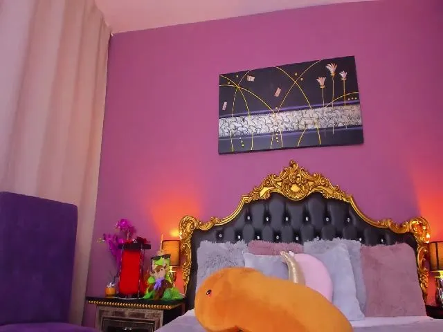 Live sex webcam photo for MoonaMuslim #252397177