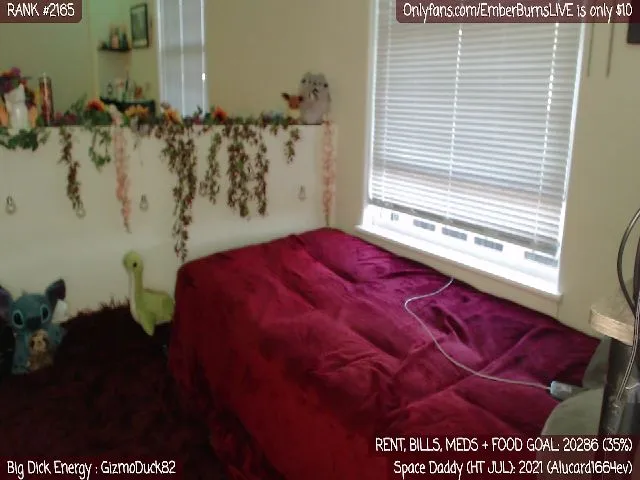 Live sex webcam photo for EmberBurns #260388105
