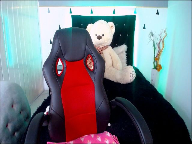 Live sex webcam photo for Samay_y #260058093