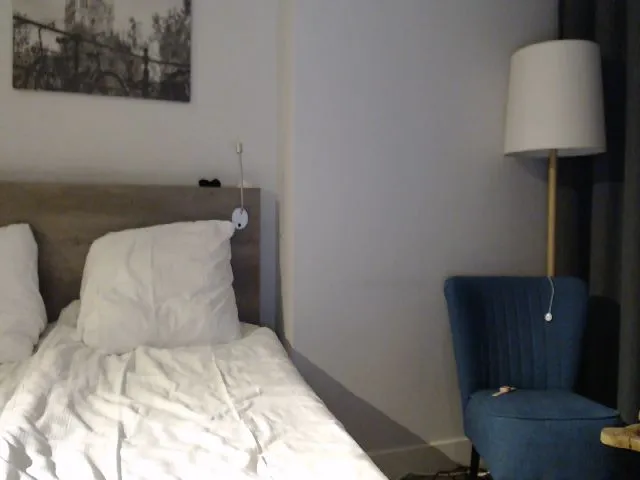 Live sex webcam photo for SoniaBlake #252897564