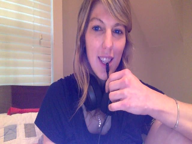 Live sex webcam photo for RavenRubyRose #260768563