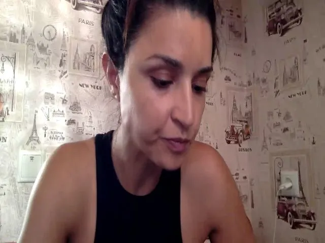 Live sex webcam photo for JolyBoss #253461433