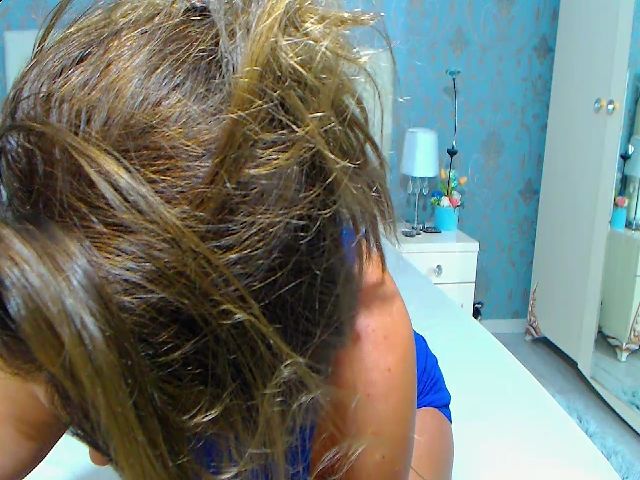 Live sex webcam photo for JessyLove20 #259848730