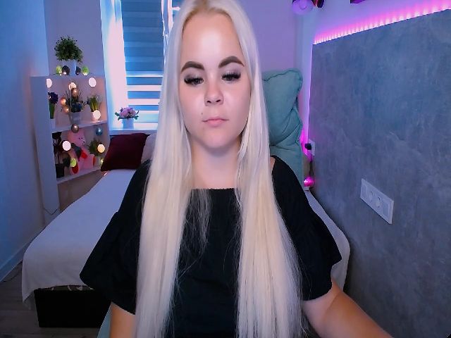 Live sex webcam photo for Jenni__fer #254992143