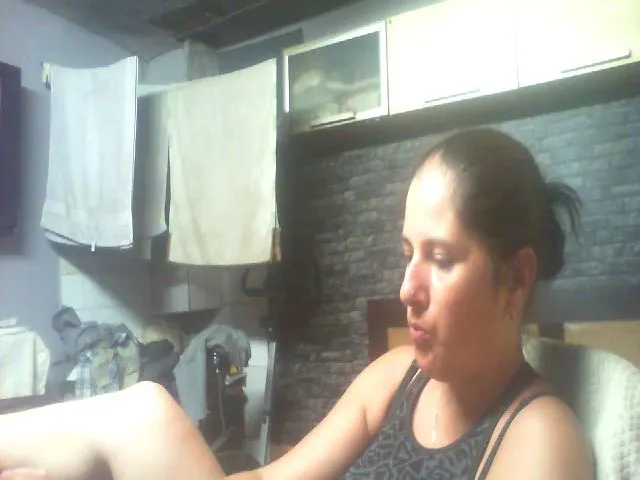 Live sex webcam photo for MGabrielle #263010551
