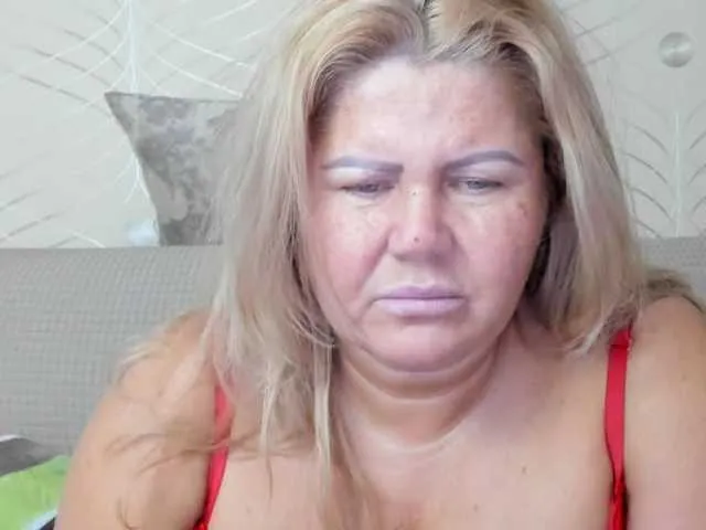 Live sex webcam photo for come2mom #241202826
