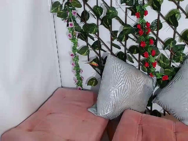 Live sex webcam photo for Hanna_becker #258286222