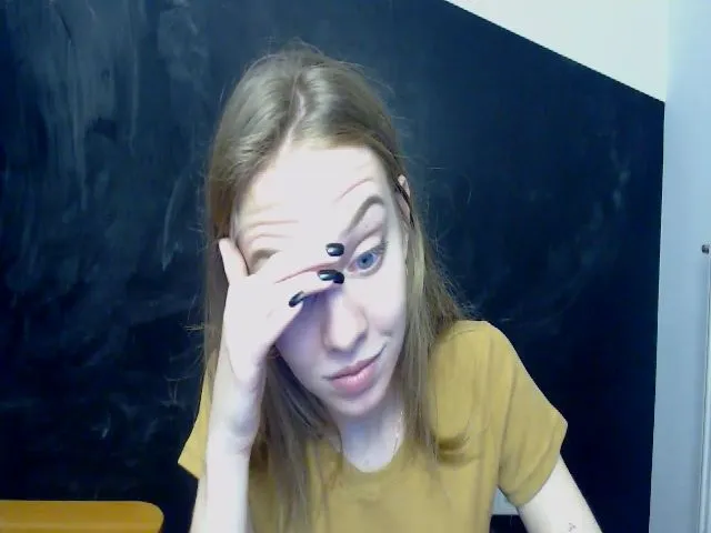Live sex webcam photo for HappySecret_ #263255051