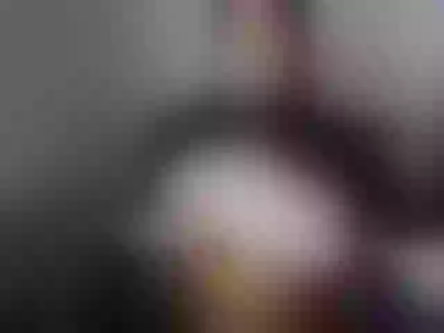 Live sex webcam photo for Shalyn_ #253588141