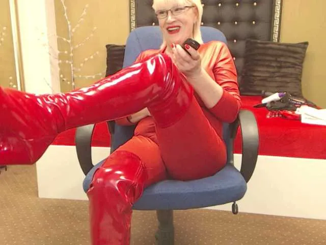 Live sex webcam photo for laylamadisony #240995416