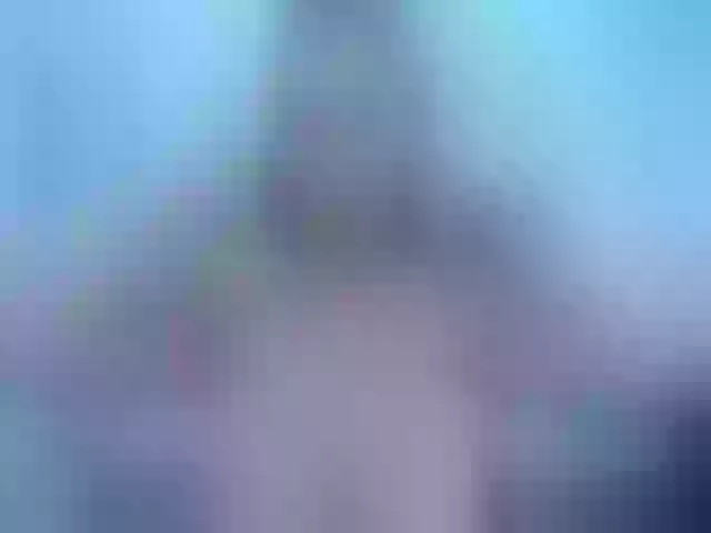 Live sex webcam photo for MackenzieJoe #253137515