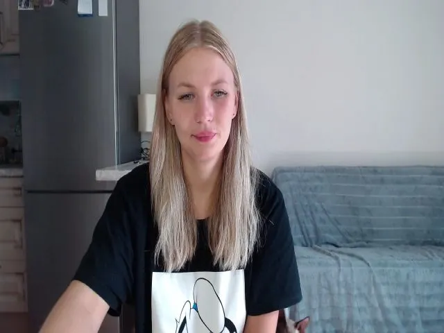 Live sex webcam photo for UrBlack_Kitty #262963800