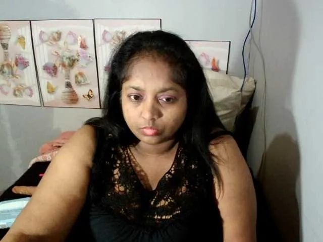 Live sex webcam photo for Indiantasha #287986108