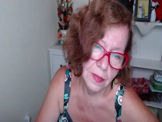 Live sex webcam photo for Adele_69 #263641864