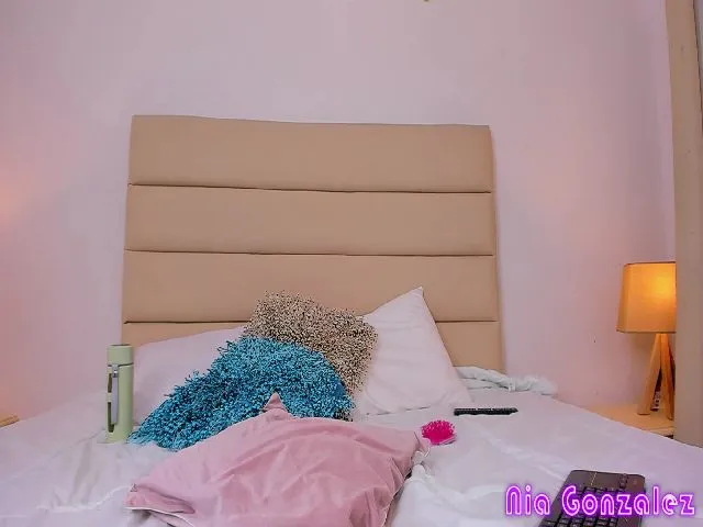 Live sex webcam photo for Nia_Gonsalez #264163480