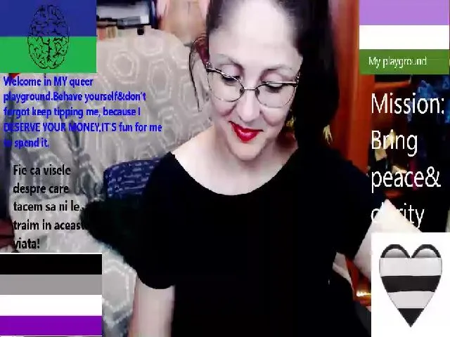 Live sex webcam photo for ImperatrizaS #252869453