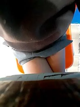 Live sex webcam photo for minnie-me #244403759