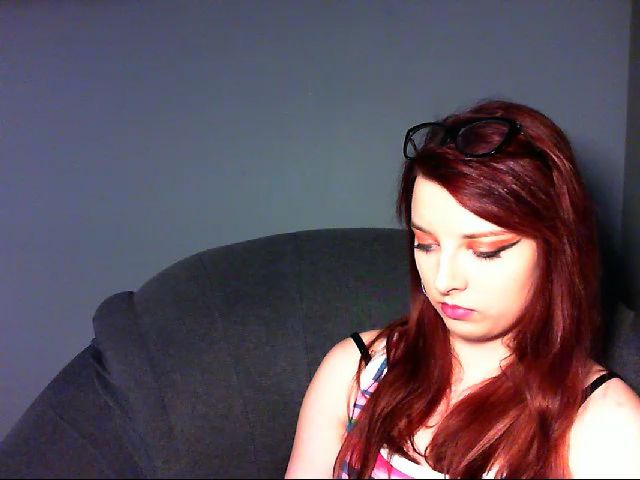 Live sex webcam photo for VirginLuna18 #263788573