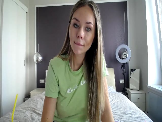 Live sex webcam photo for Linda_0nline #257465971