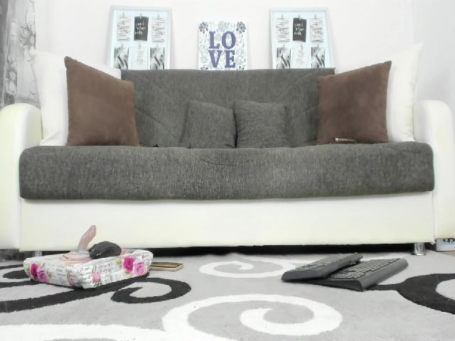 Live sex webcam photo for Jessyblondex #263712342