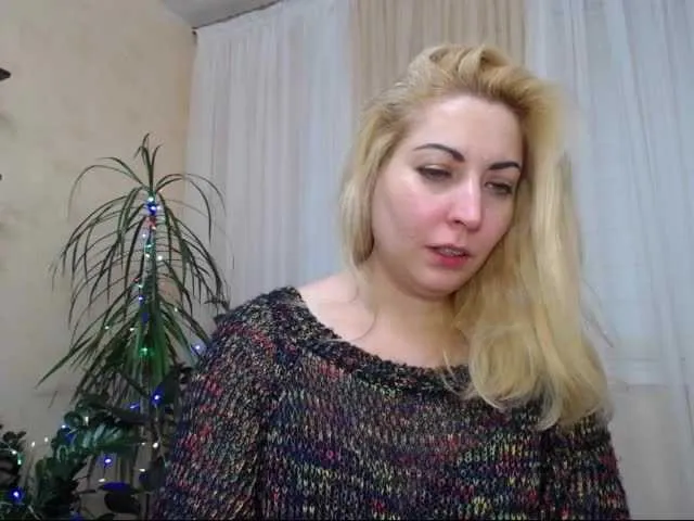 Live sex webcam photo for KickaIricka #240946034