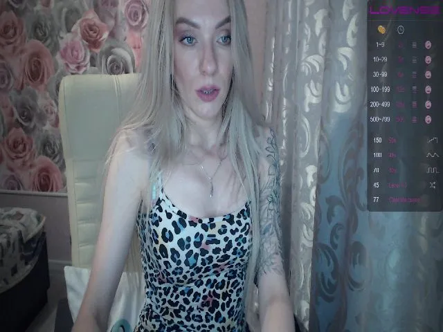 Live sex webcam photo for MaryJaness #256061409