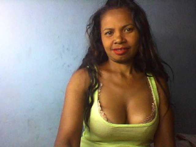 Live sex webcam photo for cheri-coco #241207511