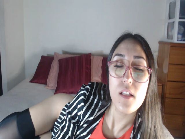 Live sex webcam photo for Ninimoon #254417062