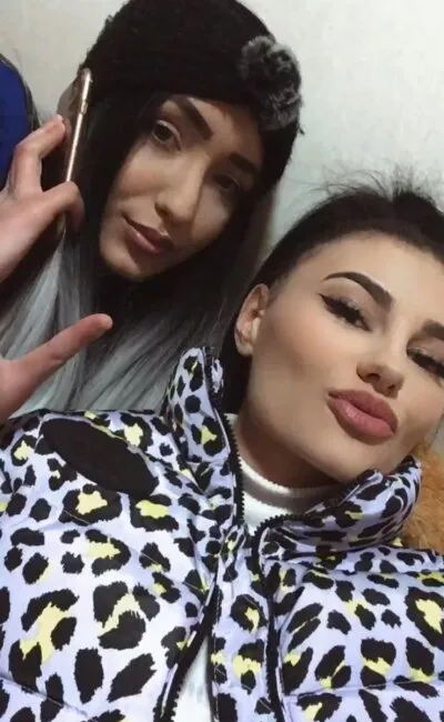 Live sex webcam photo for Cherry__Bloom #241635398