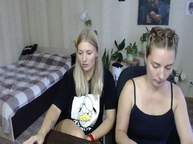 Live sex webcam photo for UrBlack_Kitty #263099114