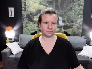 Live sex webcam photo for CoconutLegs #240778923